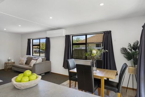 Photo of property in 8 Coach Court, Cromwell, 9310