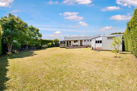 Photo of property in 26 Bodi Place, Te Atatu South, Auckland, 0610
