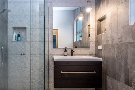 Photo of property in 104 Castor Bay Road, Castor Bay, Auckland, 0620