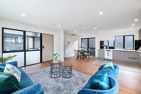 Photo of property in 43f Bodi Place, Te Atatu South, Auckland, 0610