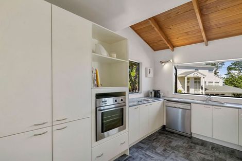 Photo of property in 1/55 James Evans Drive, Northcote, Auckland, 0627