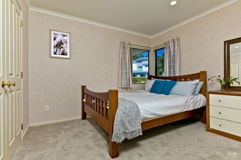 Photo of property in 48 Waldorf Crescent, Orewa, 0931