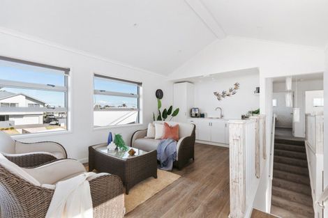 Photo of property in 650b Papamoa Beach Road, Papamoa Beach, Papamoa, 3118