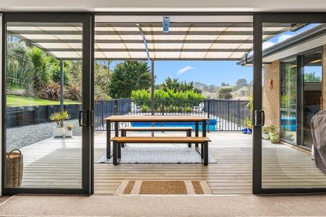 Photo of property in 347 Taraunui Road, Parua Bay, Onerahi, 0192