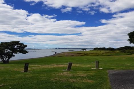 Photo of property in 1d Hamurana Place, Te Atatu Peninsula, Auckland, 0610