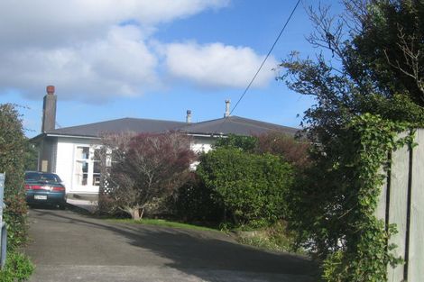 Photo of property in 196 Miromiro Road, Normandale, Lower Hutt, 5010