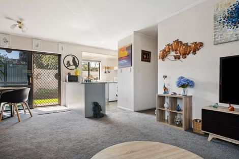 Photo of property in Orange Grove Flats, 29/549 Childers Road, Te Hapara, Gisborne, 4010