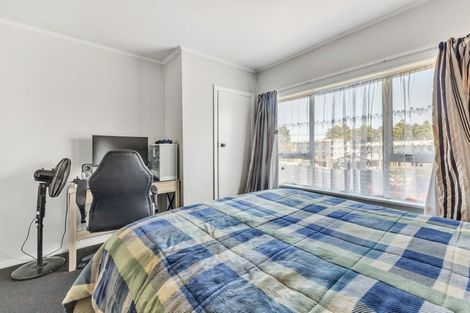 Photo of property in 20 Cook Street, Marfell, New Plymouth, 4310