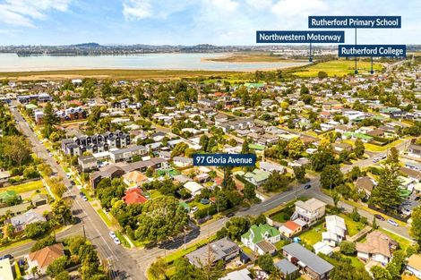 Photo of property in 97 Gloria Avenue, Te Atatu Peninsula, Auckland, 0610