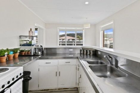 Photo of property in 71 Karamu Crescent, Wainuiomata, Lower Hutt, 5014