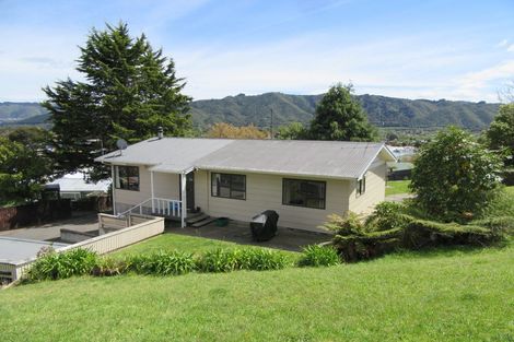 Photo of property in 9 Oaklands Grove, Clouston Park, Upper Hutt, 5018