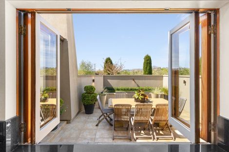 Photo of property in 375 Saint Georges Road, Havelock North, 4130