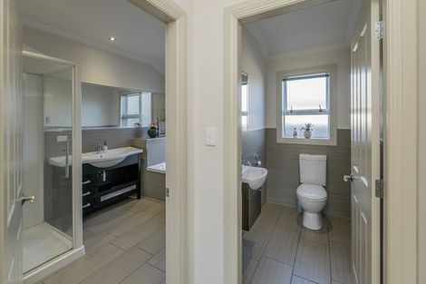 Photo of property in 15 Okarito Avenue, Levin, 5510