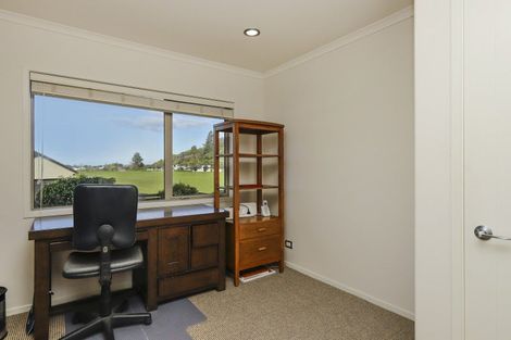 Photo of property in 3 Flers Place, Taradale, Napier, 4112