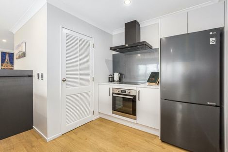 Photo of property in 29b Newport Terrace, Seatoun, Wellington, 6022