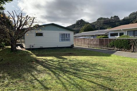 Photo of property in 57 Ruapehu Street, Paraparaumu, 5032