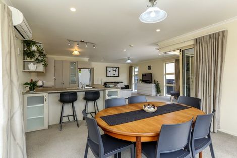 Photo of property in 12 Ropiha Street, Fitzroy, New Plymouth, 4312