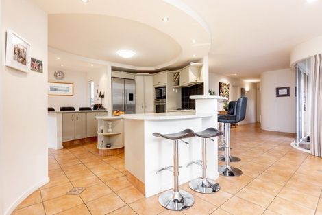 Photo of property in 21 Pukekura Place, Taradale, Napier, 4112