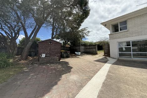 Photo of property in 1/12 Meadway, Sunnyhills, Auckland, 2010