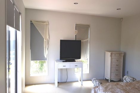 Photo of property in 34 Bur Oak Terrace, Schnapper Rock, Auckland, 0632