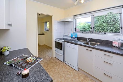 Photo of property in 2/47 Prince Regent Drive, Half Moon Bay, Auckland, 2012