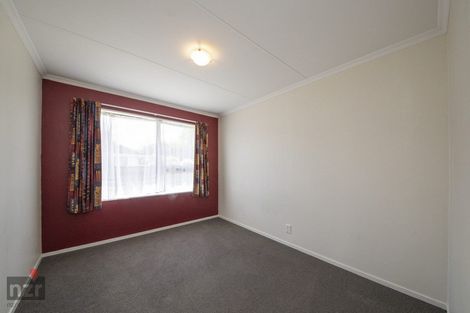 Photo of property in 37 Humphries Place, Awapuni, Palmerston North, 4412