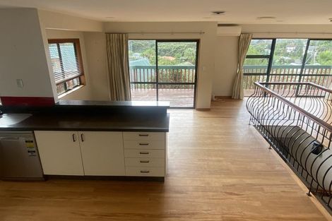 Photo of property in 1/8 Dee Place, Torbay, Auckland, 0630