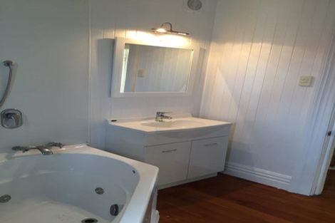 Photo of property in 147 Victoria Road, Saint Clair, Dunedin, 9012