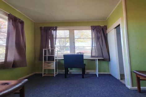 Photo of property in 15 Hooker Avenue, Bryndwr, Christchurch, 8053