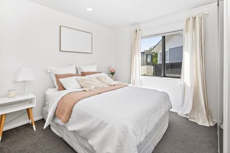 Photo of property in 27a Willoughby Avenue, Howick, Auckland, 2014