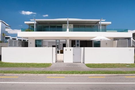 Photo of property in 2/135 Marine Parade, Mount Maunganui, 3116