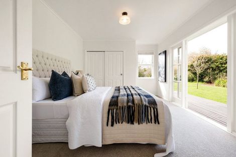 Photo of property in 1/193 Racecourse Road, Cambridge, 3493