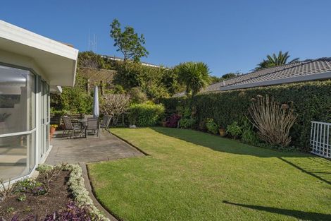 Photo of property in 10 Laburnum Glen, Mount Maunganui, 3116