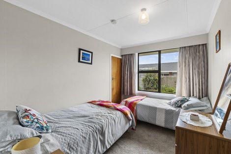 Photo of property in 95 Manu Crescent, Upper Vogeltown, New Plymouth, 4310