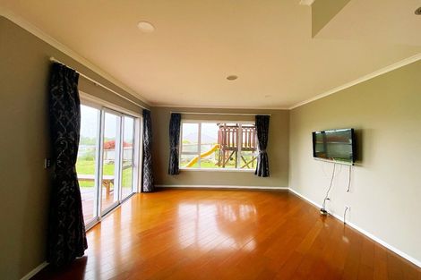 Photo of property in 16 Castleton Way, Flagstaff, Hamilton, 3210