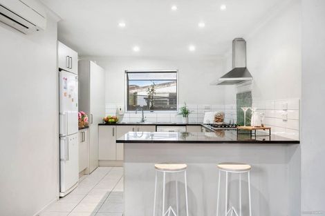 Photo of property in 16a Swaffield Road, Papatoetoe, Auckland, 2025