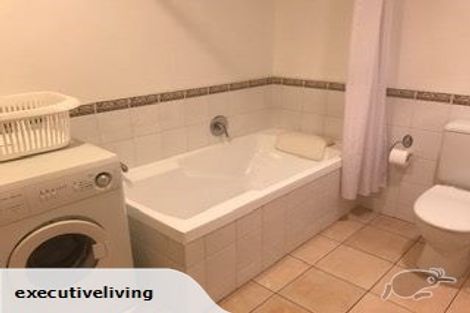 Photo of property in 1b Queen Street, New Plymouth, 4310