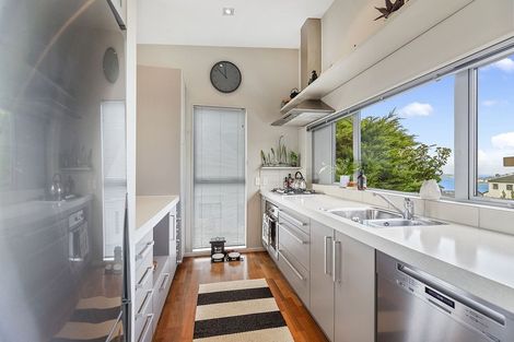 Photo of property in 37a Gurkha Crescent, Khandallah, Wellington, 6035