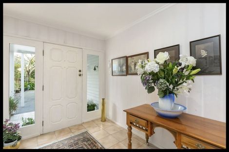 Photo of property in 11 Cockayne Road, Khandallah, Wellington, 6035