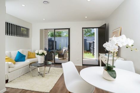 Photo of property in 76 Tukari Lane, Mangere Bridge, Auckland, 2022