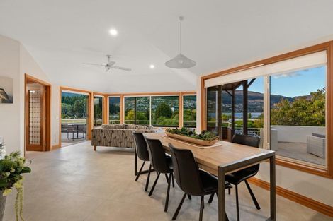 Photo of property in 732 Peninsula Road, Kelvin Heights, Queenstown, 9300