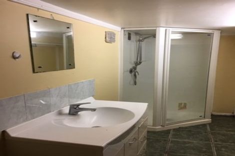 Photo of property in 17 Beaumonts Way, Manurewa, Auckland, 2102