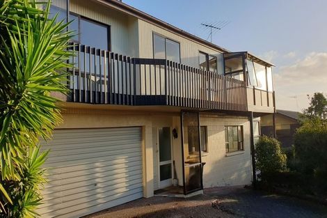 Photo of property in 1/43 Eastcliffe Road, Castor Bay, Auckland, 0620