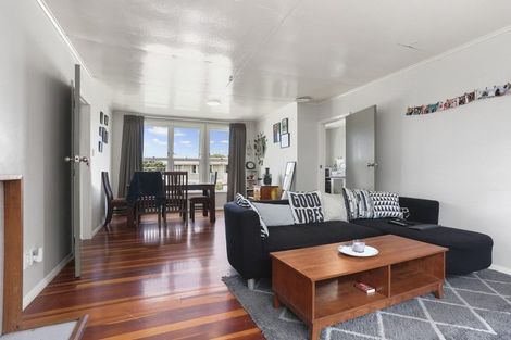 Photo of property in 4a Shoreham Street, Avondale, Auckland, 0600