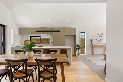 Photo of property in 44 Forage Road, Jacks Point, 9371