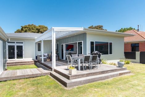 Photo of property in 25 Logan Avenue, Marewa, Napier, 4110