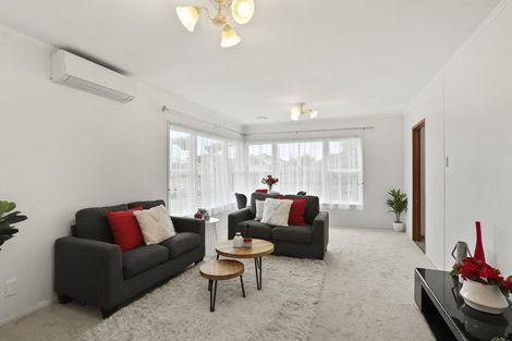 Photo of property in 1/663 Te Atatu Road, Te Atatu Peninsula, Auckland, 0610