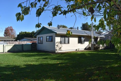 Photo of property in 24 Fisher Place, Carterton, 5713