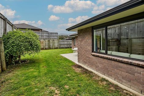 Photo of property in 70 Sunstone Crescent, Timberlea, Upper Hutt, 5018