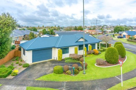 Photo of property in 2 Arundel Place, Nawton, Hamilton, 3200